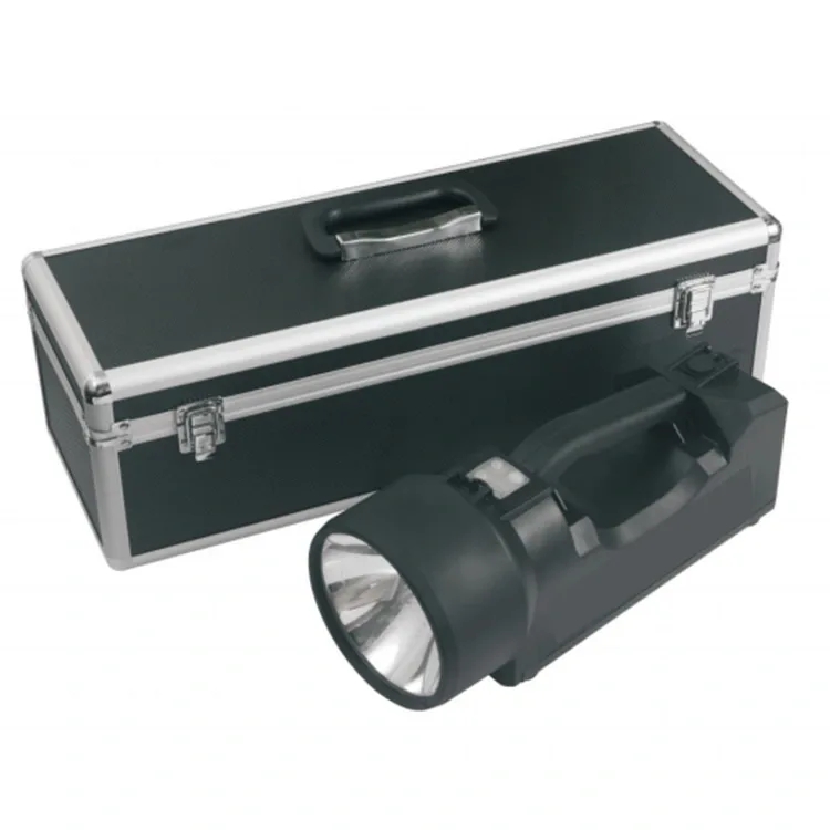 What to pay attention to when using a Portable Xenon Searchlight