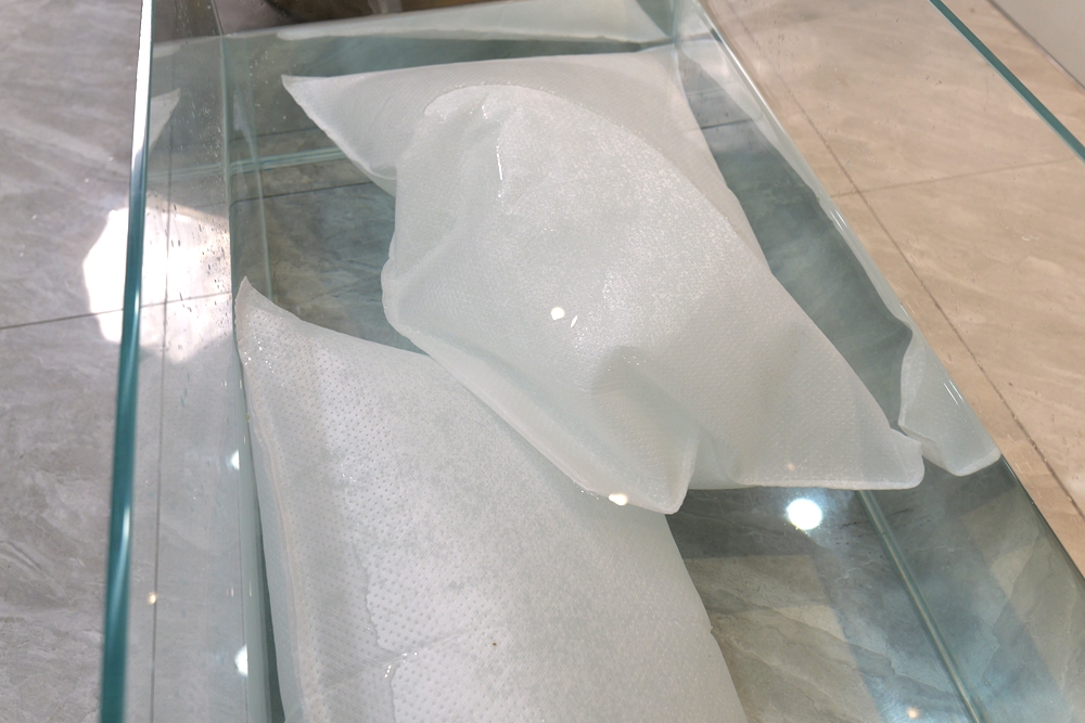 What are the main flood prevention and emergency water blocking parts suitable for Water-Absorbent Expansion Bag